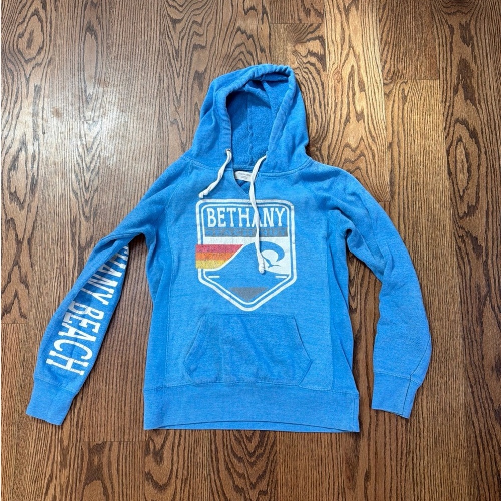 ❤️3/$20❤️ small Bethany beach hoodie